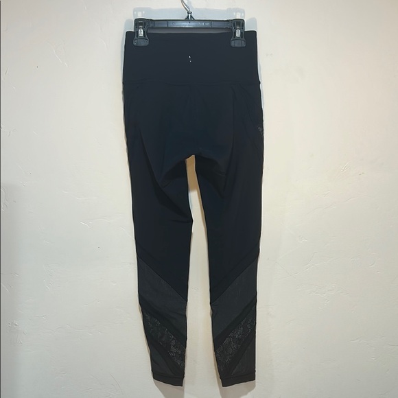 Lululemon Wunder Under Lace Leggings - Picture 8 of 15